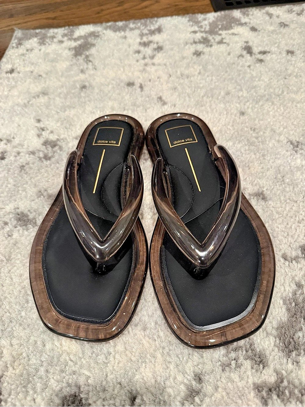 Dolce Vita Brown Jelly Flip Flop Sandals Like New